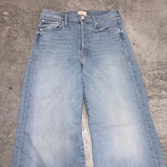 MOTHER The Dodger Sneak Jeans in Leap at the Chance - Picture 6 of 8